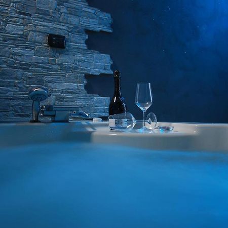 צ'פאלו Four Season Winter Room מראה חיצוני תמונה